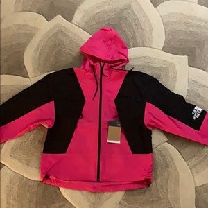 NWT The North Face Peril wind jacket